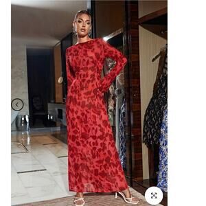 Cecily Long Sleeve Rose Printed Maxi Dress